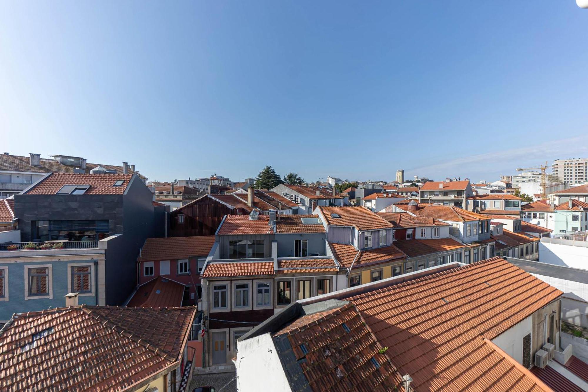Top Floor Apartment With Sunny Balconies Porto Eksteriør billede